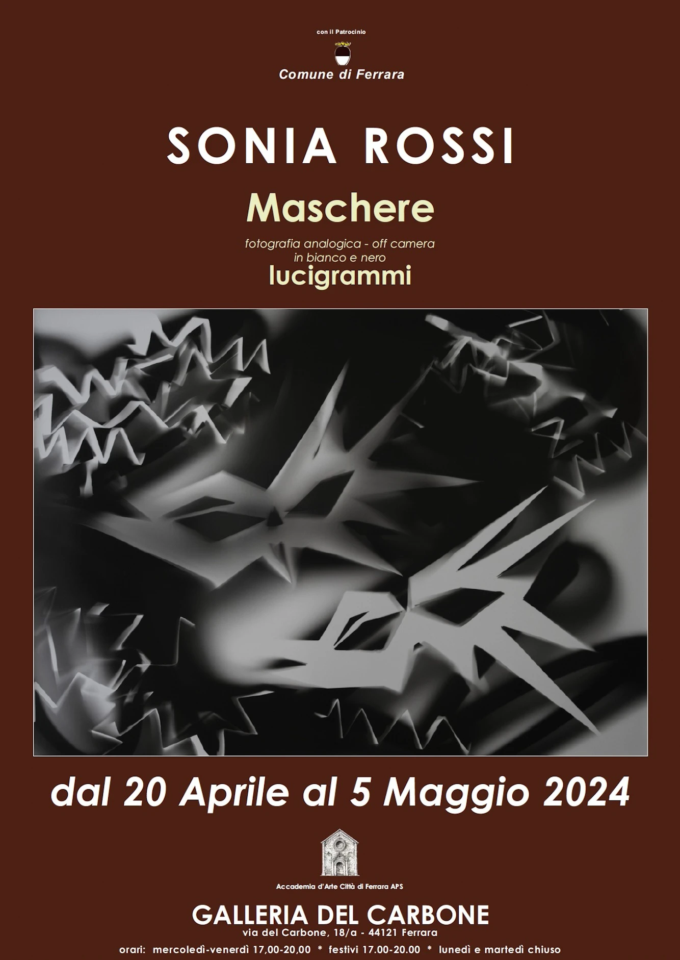 Sonia Rossi Fotografia analogica off camera Locandina mostra Maschere lucigrammi - Ferrara 2024